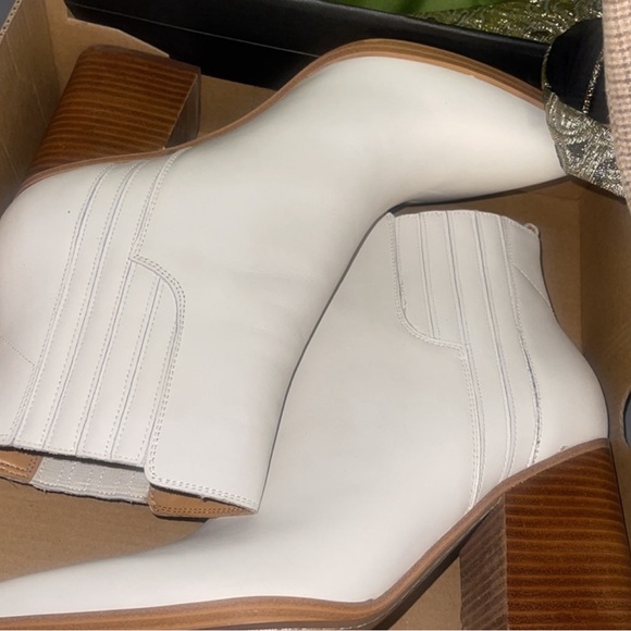 NWT Mark Fisher Mayden 💚💚💚Chelsea Bootie - Picture 1 of 4